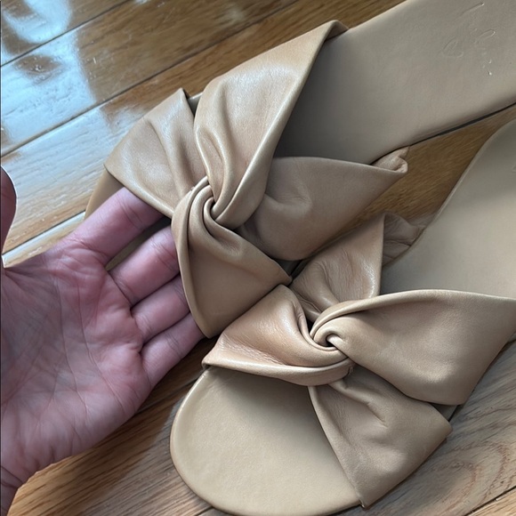 Lulu's Tan Sandals Minimalist Design - Picture 4 of 8